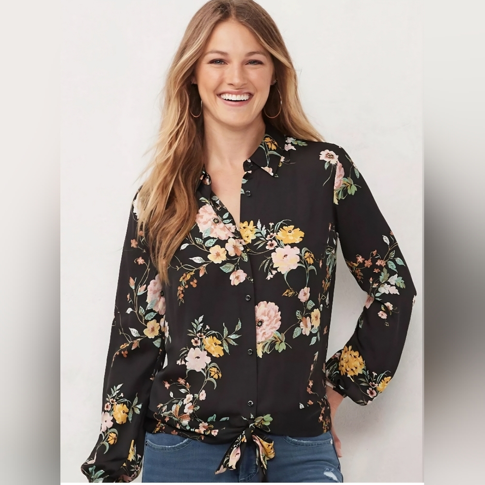 LC Lauren Conrad Black Floral Button-Up Blouse With Knot Hem